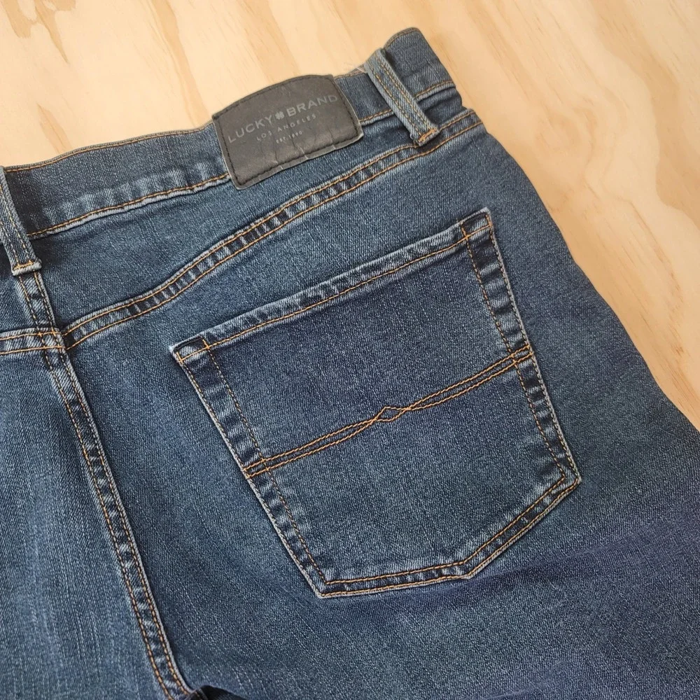 Lucky Brand Jeans Mens 38x29 Blue Excellent 363 Vintage Straight Stretch Denim‎
